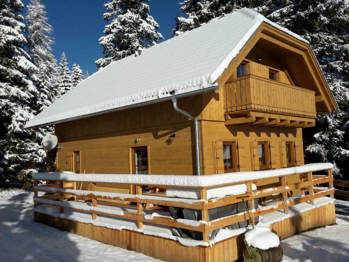 Almhaus & Almchalet Flattnitz 외부 사진